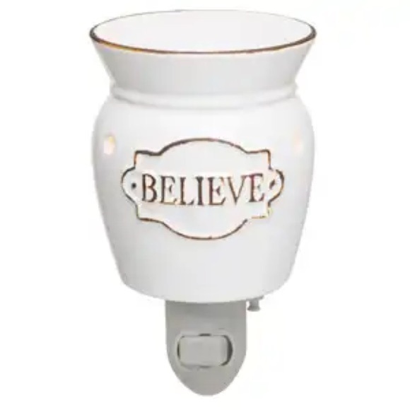 Scentsy “Believe” mini wax warmer - Picture 3 of 3